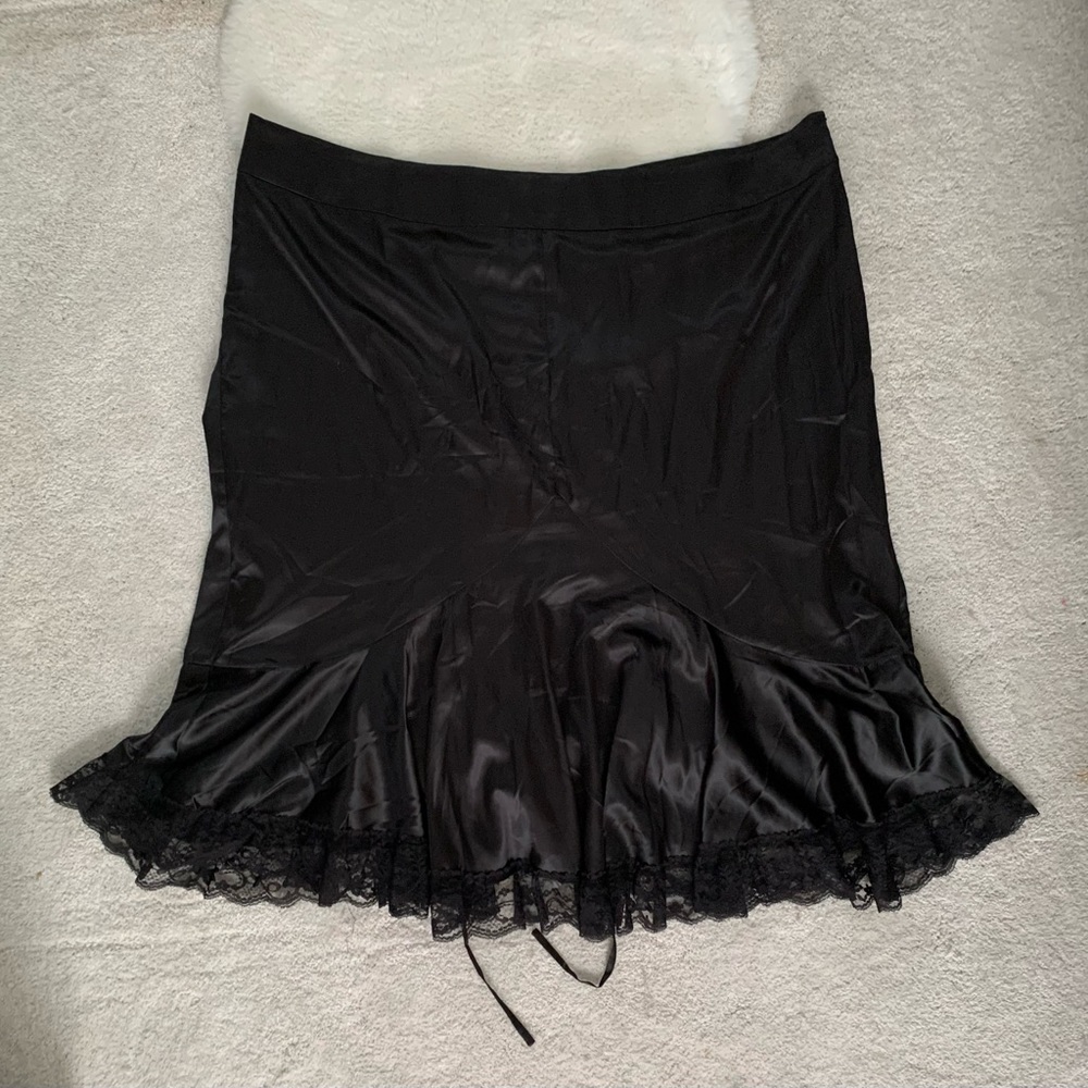 Chic Star Plus Size Black Satin Midi Skirt with Lace Trim Size 26 49” Waist